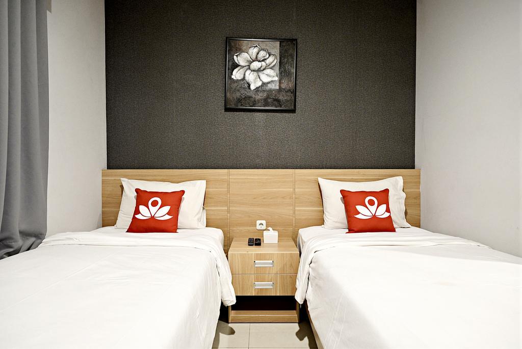 Zen Rooms Cipete Safin Inn Cilandak  Εξωτερικό φωτογραφία