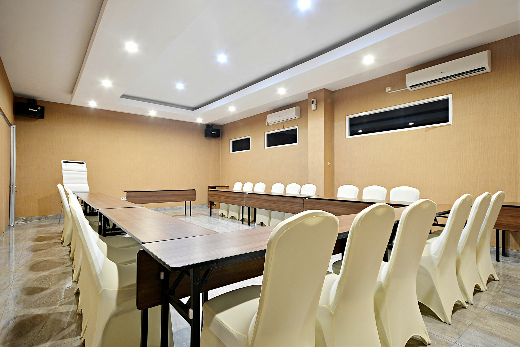 Zen Rooms Cipete Safin Inn Cilandak  Εξωτερικό φωτογραφία